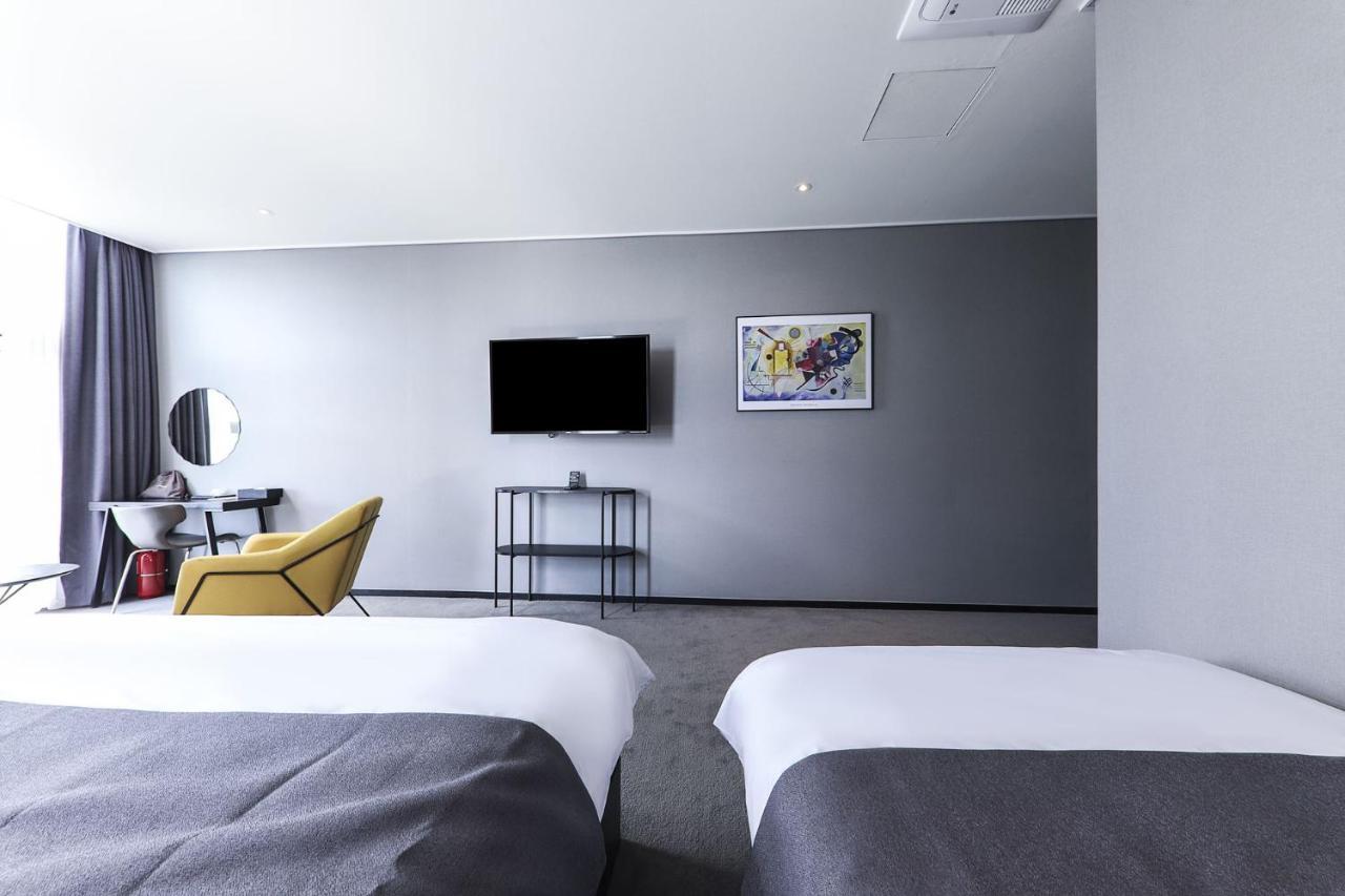 Ocean The Point Hotel Пусан Экстерьер фото