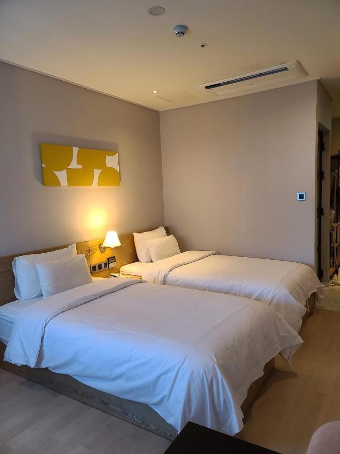 Ocean The Point Hotel Пусан Экстерьер фото