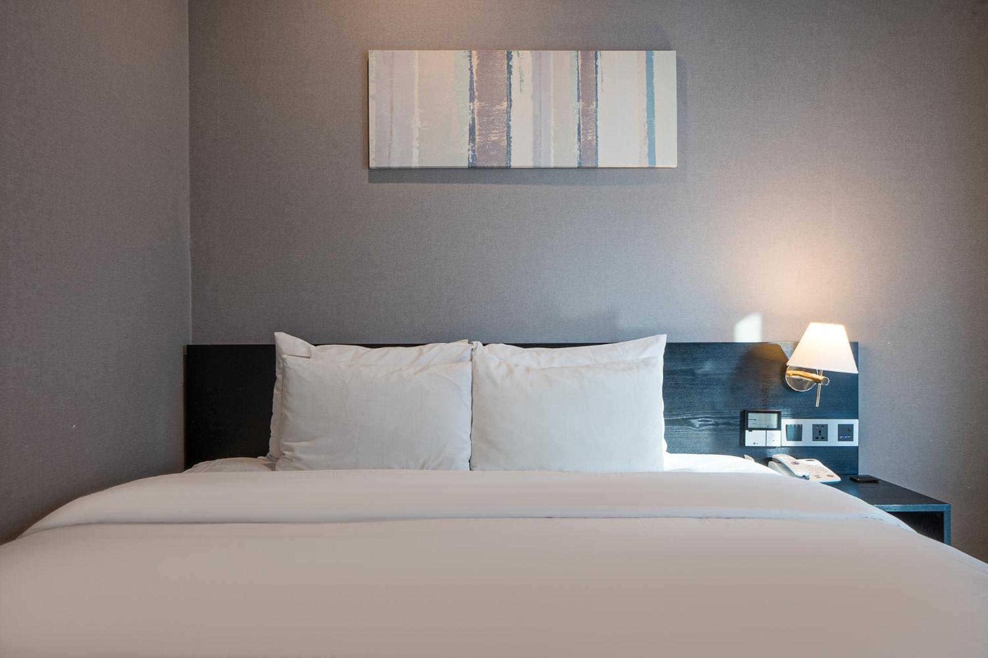 Ocean The Point Hotel Пусан Экстерьер фото