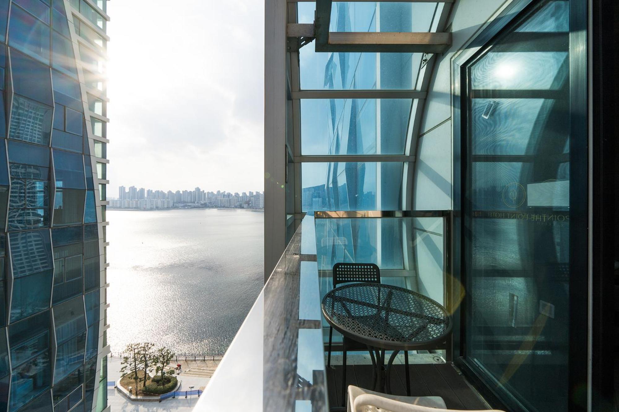 Ocean The Point Hotel Пусан Экстерьер фото