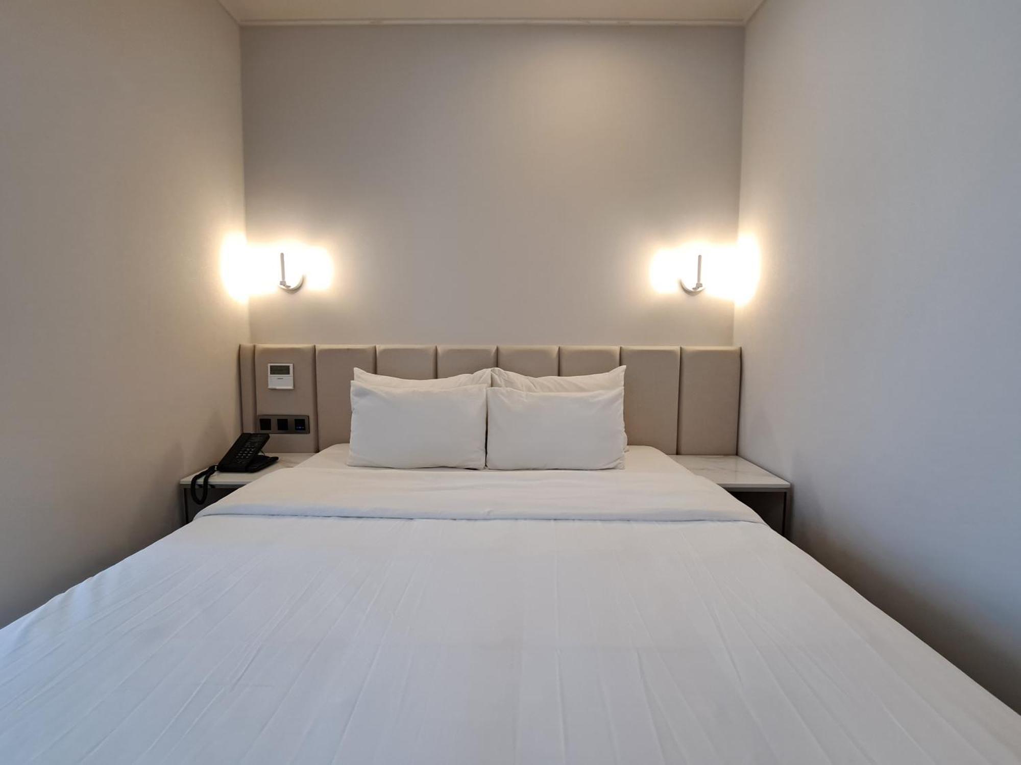 Ocean The Point Hotel Пусан Экстерьер фото
