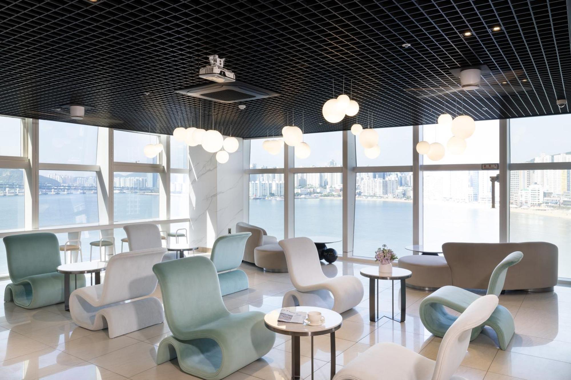Ocean The Point Hotel Пусан Экстерьер фото